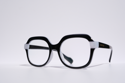 Round Black with White Accent